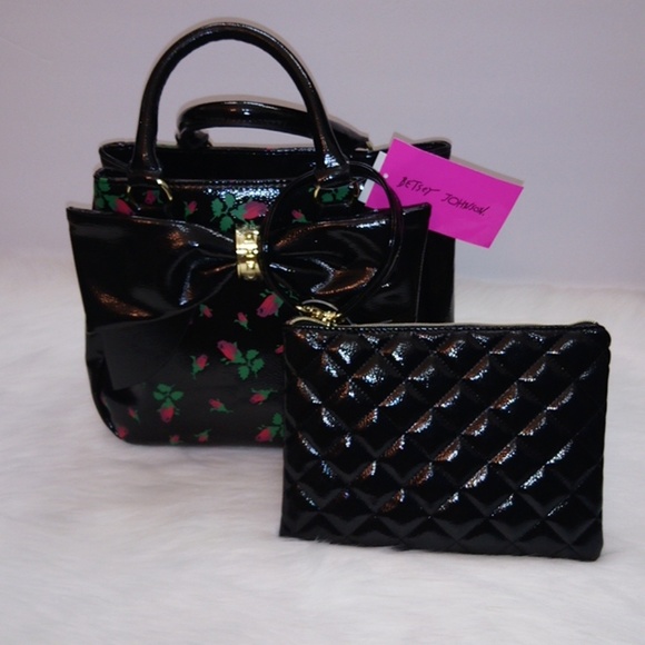 ❤️NWT Betsey Johnson Rosebud Dome Satchel W/Pouch - Picture 3 of 5